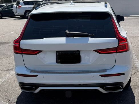 Used 2021 Volvo V60 T6 R-Design w/ Advanced Package FWD image 5