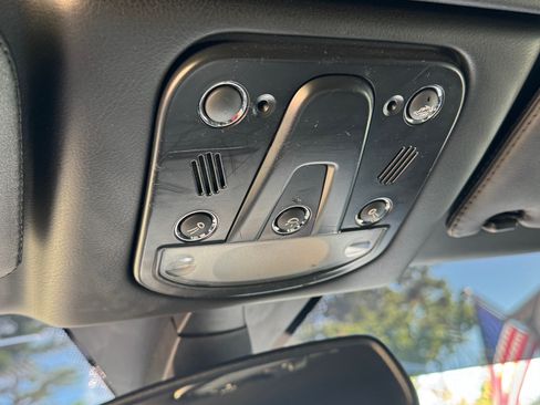 Used 2017 Maserati GranTurismo Sport image 19