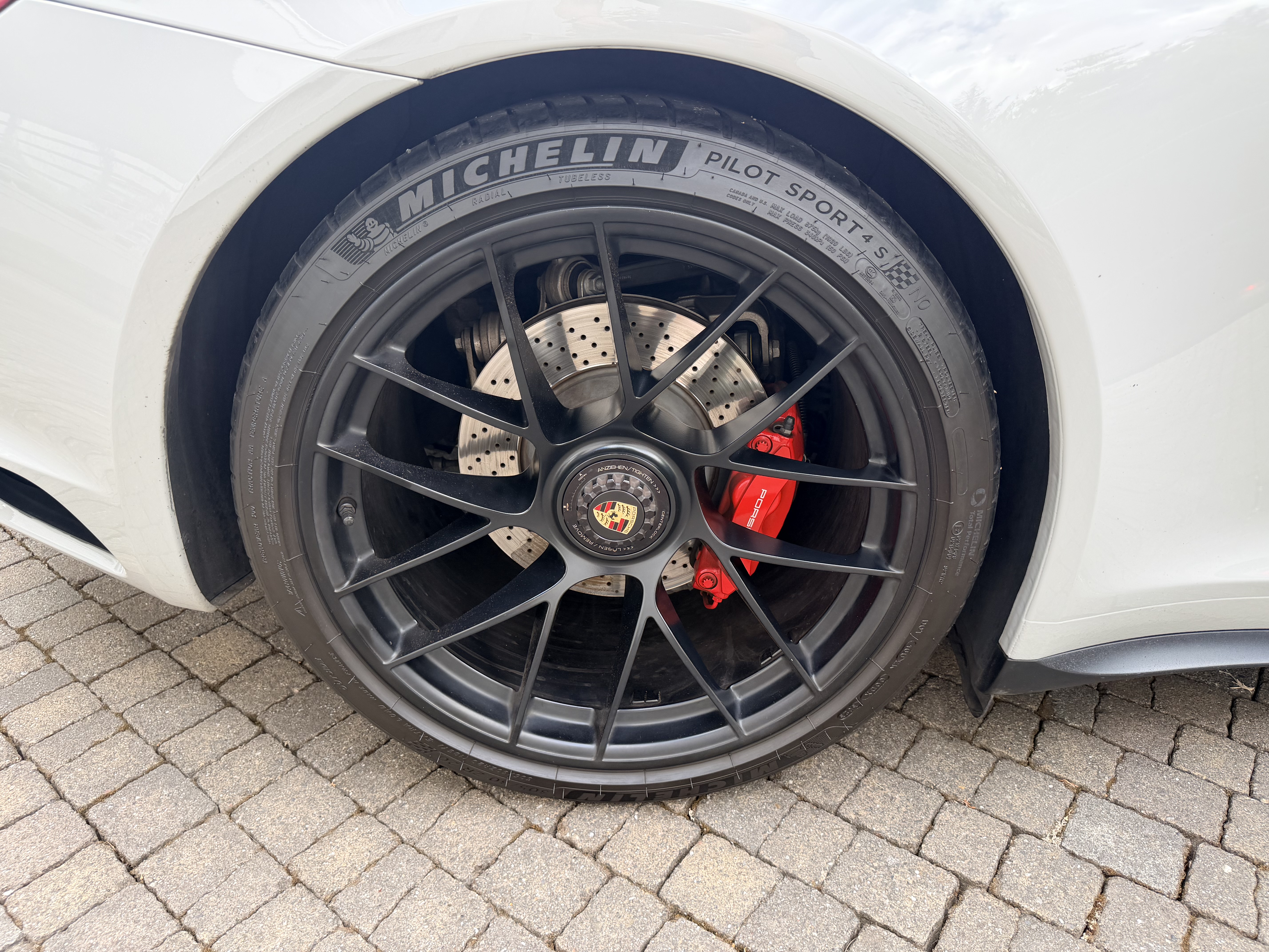 Used 2018 Porsche 911 Targa 4 GTS AWD/4WD image 12