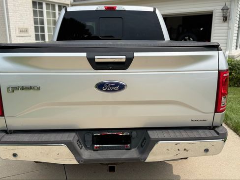 Used 2015 Ford F150 XLT w/ Equipment Group 302A Luxury AWD/4WD image 6
