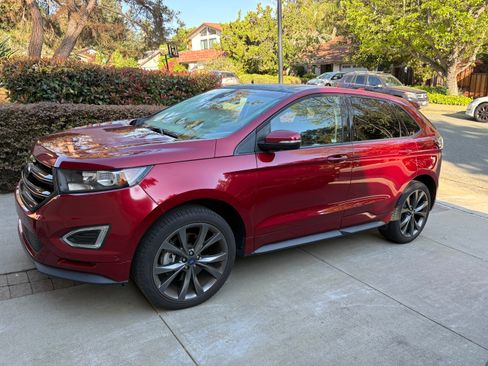 Used 2018 Ford Edge Sport image 4