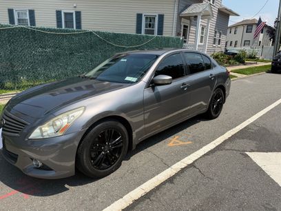 Used 2013 INFINITI G37 x Sedan w/ Premium Pkg