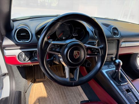 Used 2017 Porsche 718 Boxster S RWD image 6