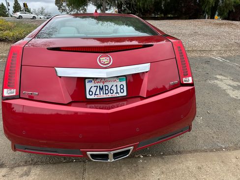 Used 2012 Cadillac CTS Premium image 6