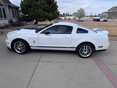 Used 2007 Ford Mustang Shelby GT500 RWD image 2