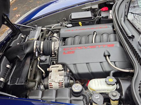 Used 2005 Chevrolet Corvette Coupe w/ Preferred Equipment Group image 6