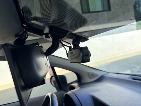 Used 2013 Toyota Yaris LE image 15