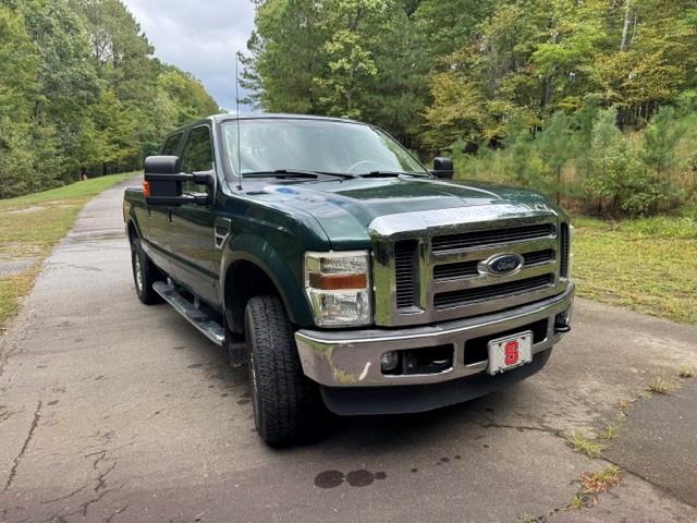 Used 2010 Ford F250 Lariat AWD/4WD image 1