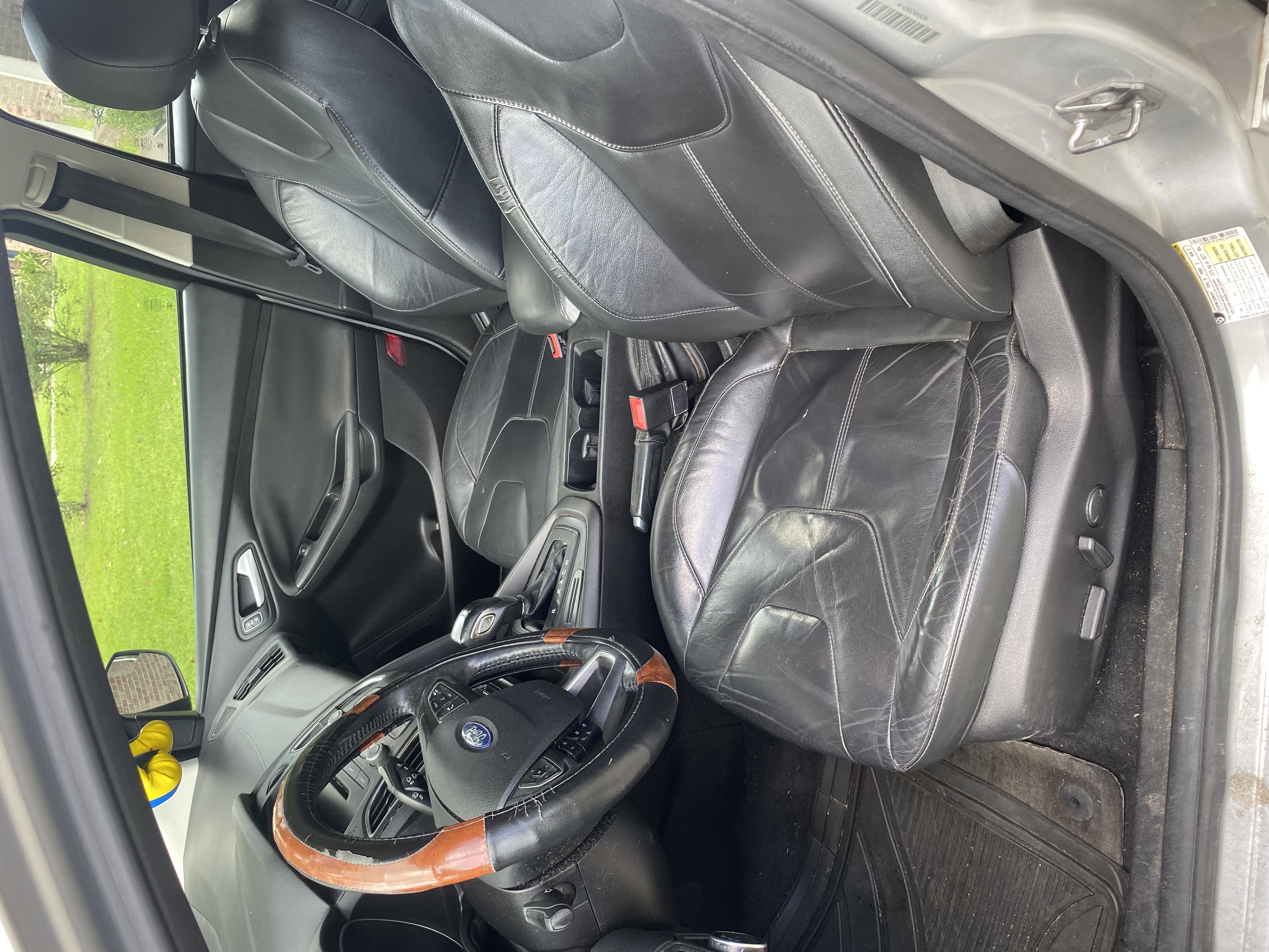 Used 2016 Ford Focus SE w/ Equipment Group 201A FWD image 5