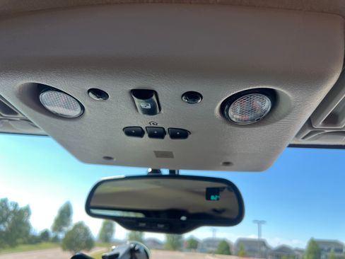 Used 2005 HUMMER H2 Luxury w/ Preferred Equipment Group image 27