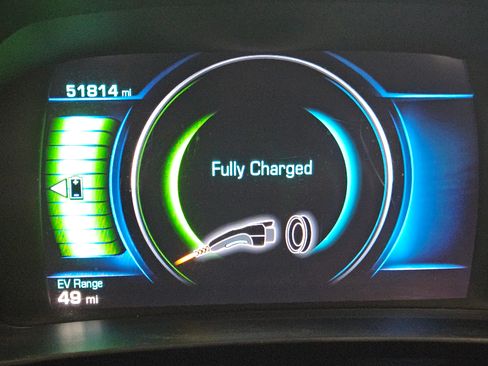 Used 2017 Chevrolet Volt LT w/ Comfort Package image 8