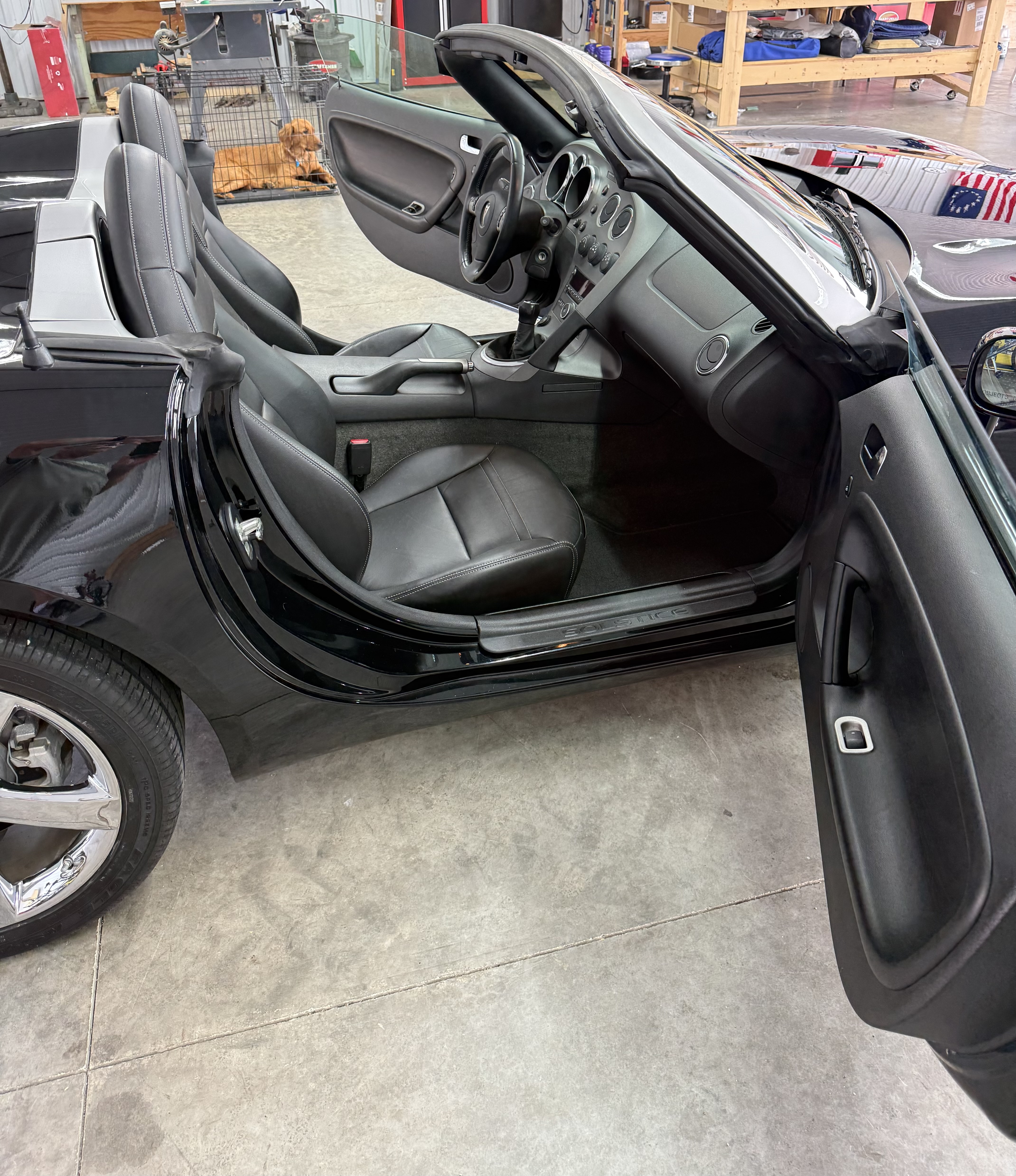 Used 2008 Pontiac Solstice Convertible w/ Premium Package RWD image 13