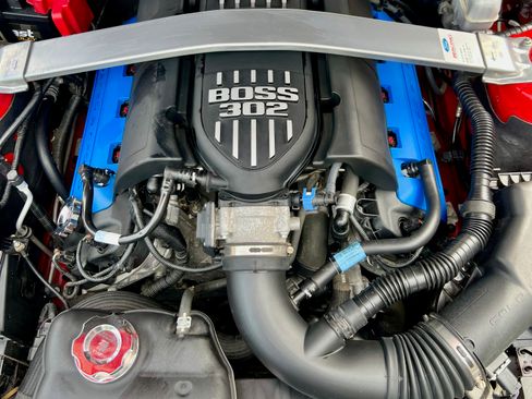 Used 2013 Ford Mustang Boss 302 w/ Boss 302 Accessory Pkg RWD image 6