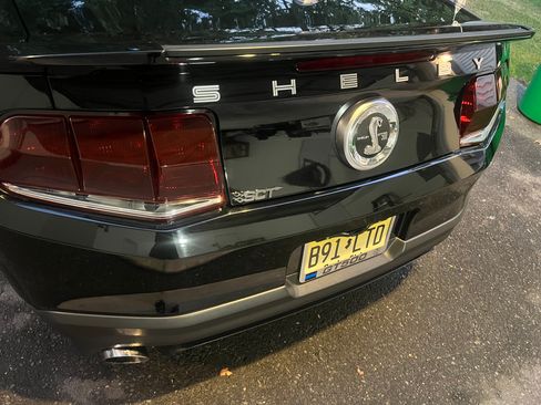 Used 2012 Ford Mustang Shelby GT500 w/ SVT Performance Pkg image 21