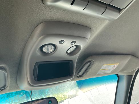 Used 2002 Chevrolet Silverado 2500 4x4 Crew Cab image 14