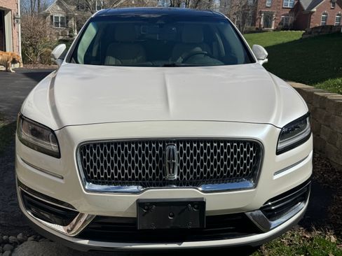 Used 2019 Lincoln Nautilus Reserve w/ Cargo Utility Package image 4