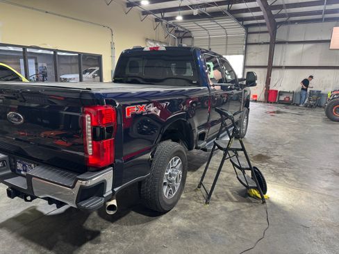 Used 2023 Ford F250 Lariat w/ Tow Technology Package image 1