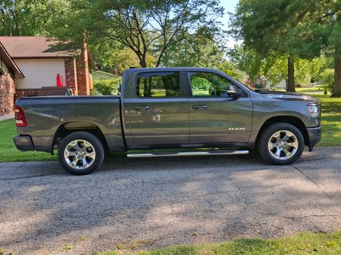 Used 2020 RAM 1500 Big Horn AWD/4WD image 1