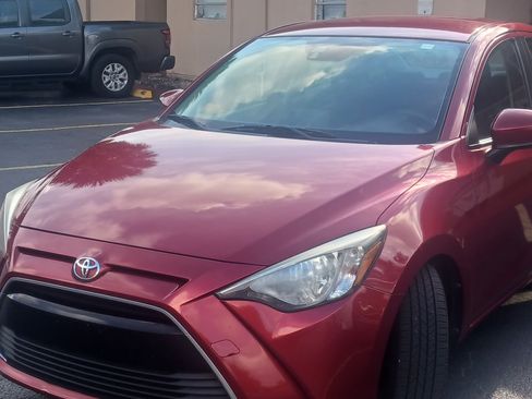 Used 2018 Toyota Yaris iA image 16