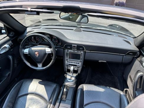 Used 2005 Porsche 911 Carrera RWD image 8