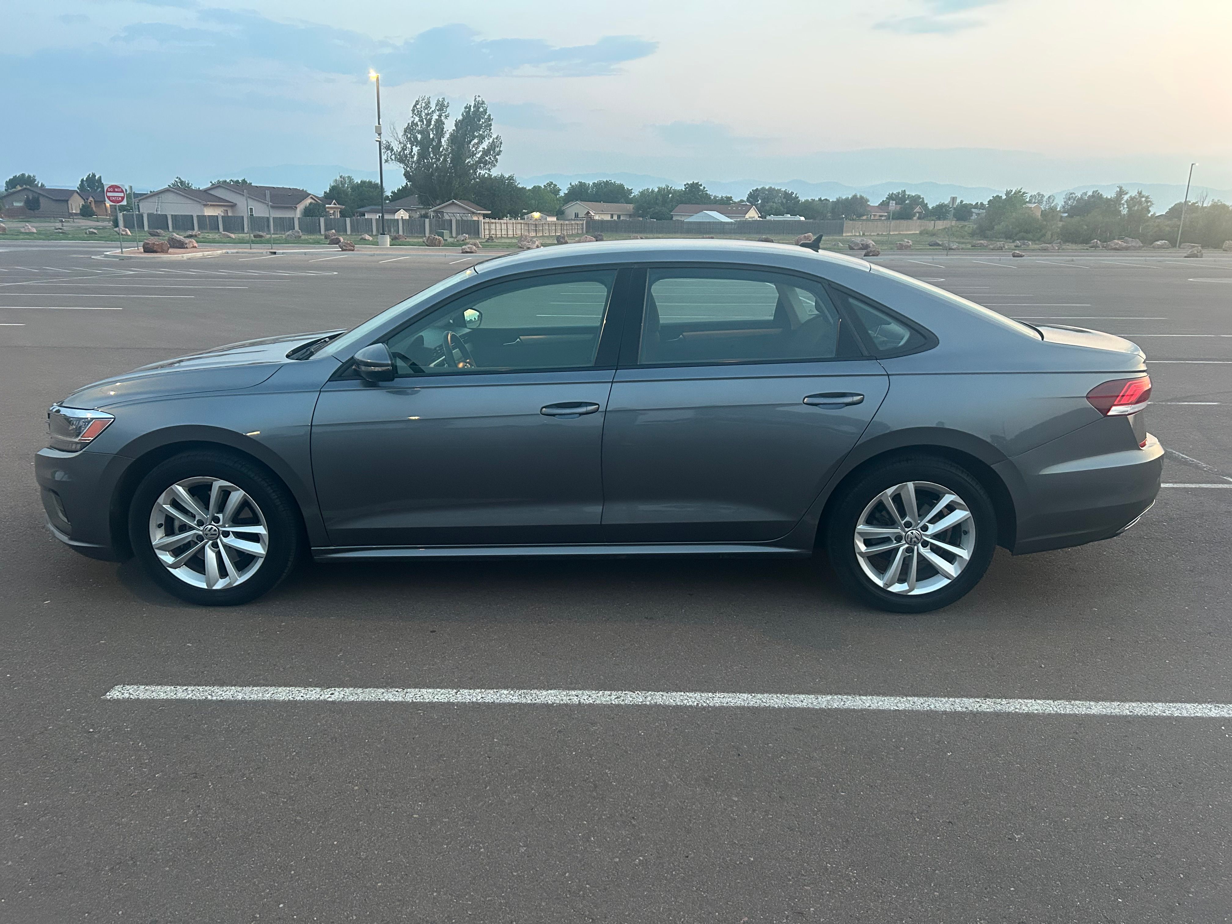 Used 2021 Volkswagen Passat 2.0T S FWD image 9