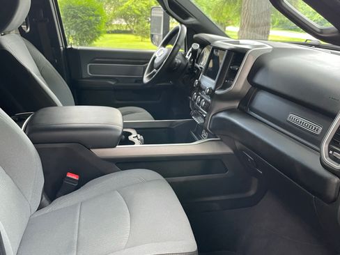 Used 2021 RAM 3500 Big Horn w/ Level B Equipment Group image 15