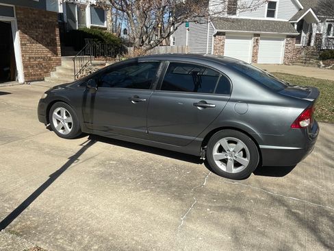 Used 2009 Honda Civic LX-S image 2