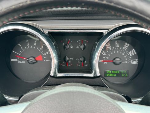 Used 2008 Ford Mustang Premium RWD image 16