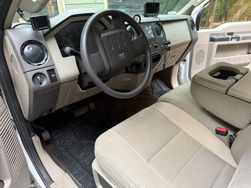 Used 2008 Ford F250 XL RWD image 11