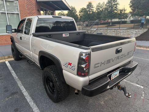 Used 2004 Chevrolet Silverado 2500 W/T image 4