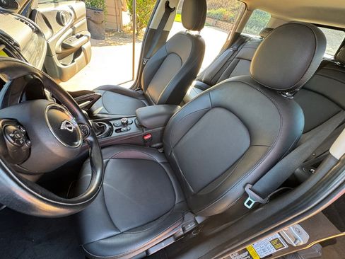 Used 2016 MINI Cooper Clubman image 22