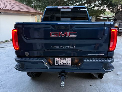 Used 2020 GMC Sierra 2500 Denali w/ Denali Ultimate Package image 6