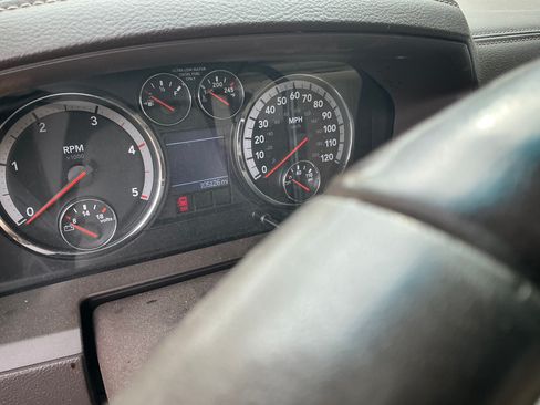 Used 2010 Dodge Ram 3500 Truck Laramie w/ Chrome Accents Group image 10