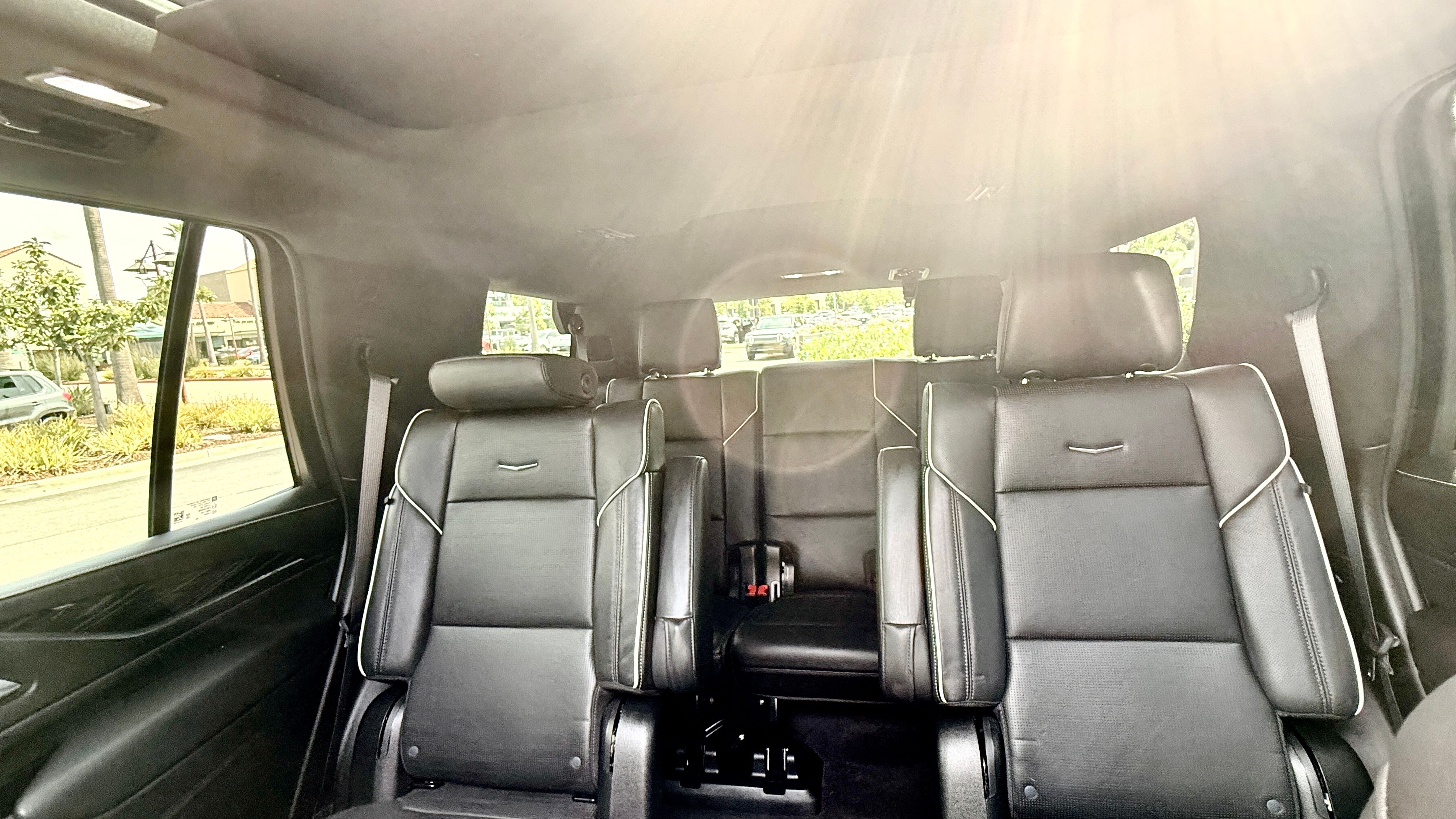 Used 2024 Cadillac Escalade Sport w/ LPO, ONYX Package AWD/4WD image 11