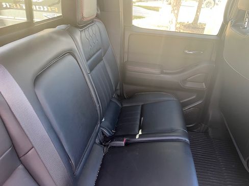 Used 2023 Nissan Frontier PRO-4X w/ Pro-4X Premium Package image 16