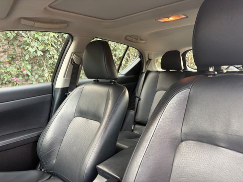 Used 2012 Lexus CT 200h Premium w/ Leather Pkg image 24