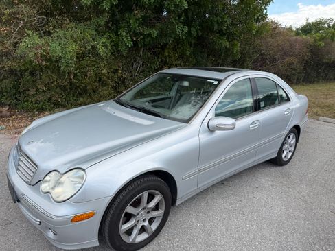 Used 2007 Mercedes-Benz C 280 Sedan image 1