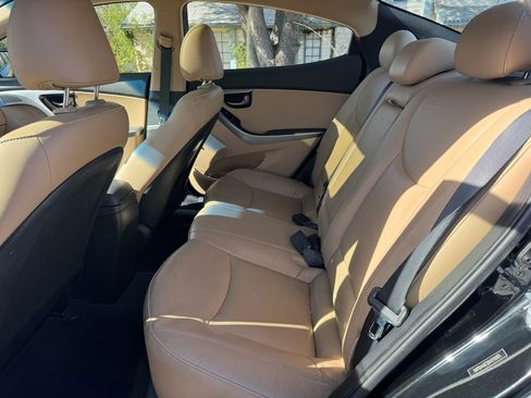 Used 2013 Hyundai Elantra Limited image 4