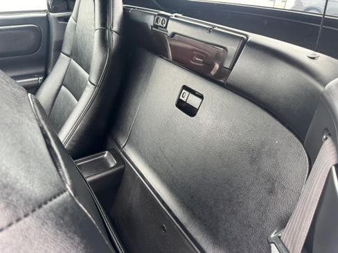 Used 2002 Toyota MR2 RWD image 29