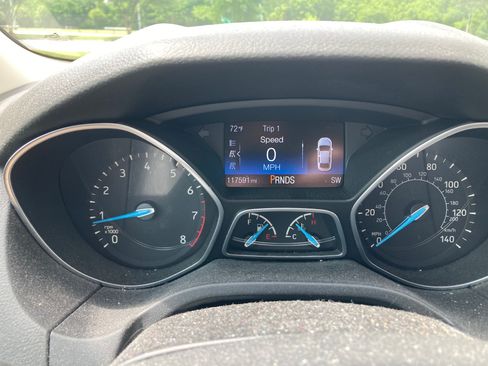 Used 2016 Ford Focus SE FWD image 12