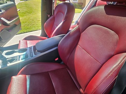 Used 2019 Kia Stinger GT1 image 14