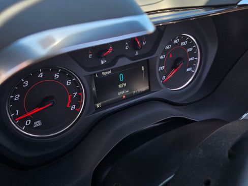 Used 2018 Chevrolet Camaro LT image 12