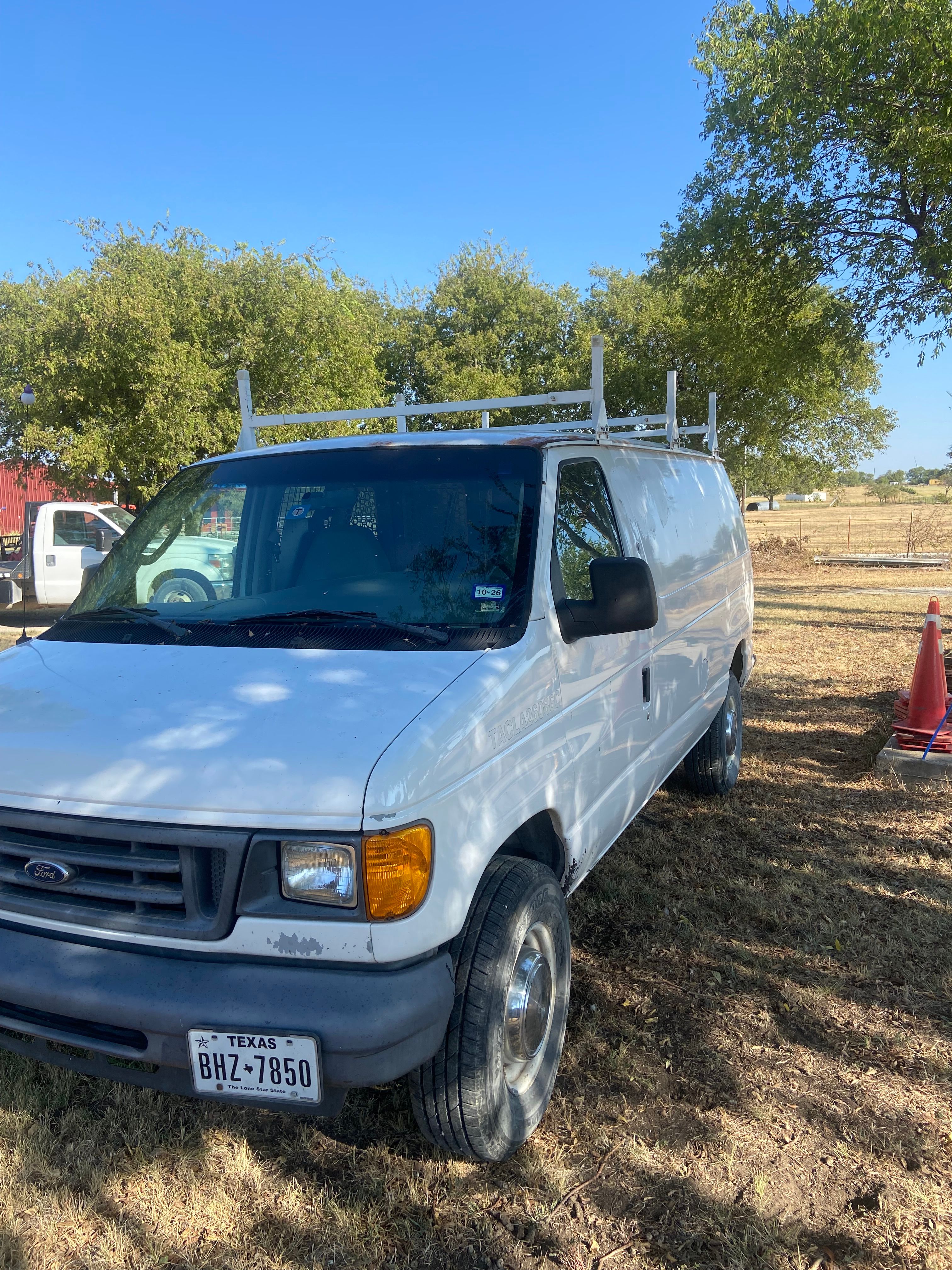 Used 2006 Ford E-250 and Econoline 250 RWD image 1