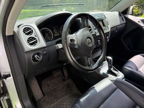 Used 2012 Volkswagen Tiguan SE AWD/4WD image 10