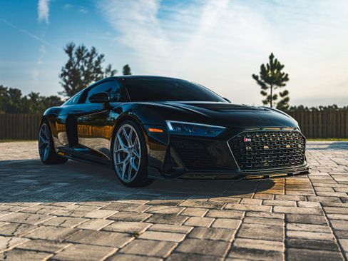 Used 2023 Audi R8 V10 performance RWD image 4