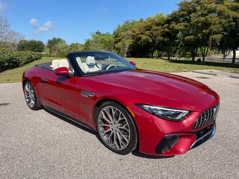 Used 2022 Mercedes-Benz SL 55 AMG 4MATIC image 1