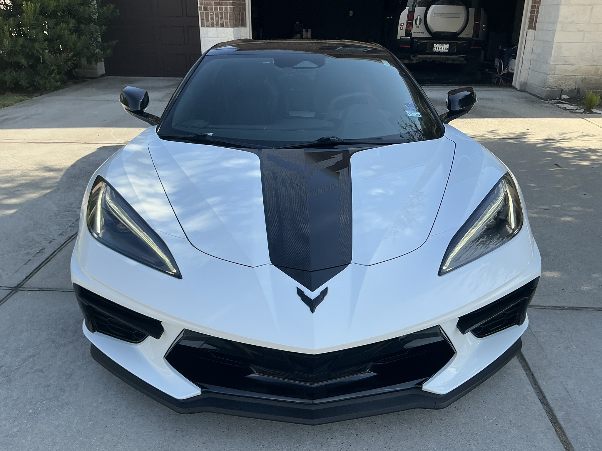 Used 2024 Chevrolet Corvette Stingray Convertible w/ Z51 Performance Package RWD image 2
