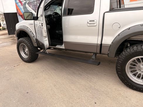 Used 2007 Ford F150 XLT image 4