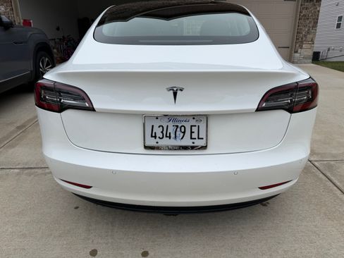 Used 2021 Tesla Model 3 Standard Range Plus image 6