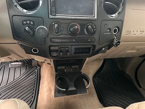 Used 2008 Ford F250 XLT image 16